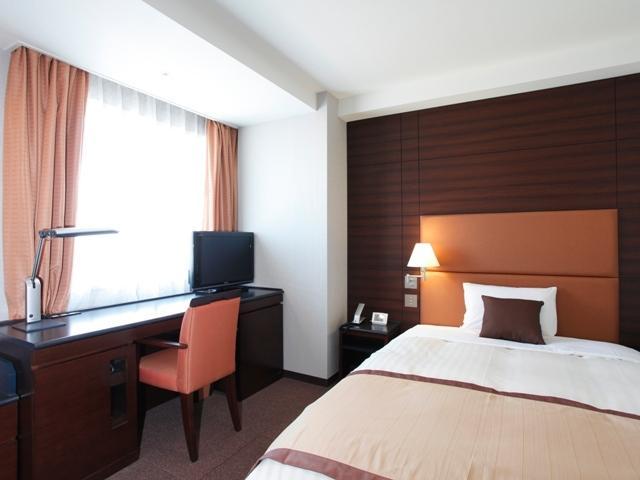 Hotel Metropolitan Takasaki Bagian luar foto