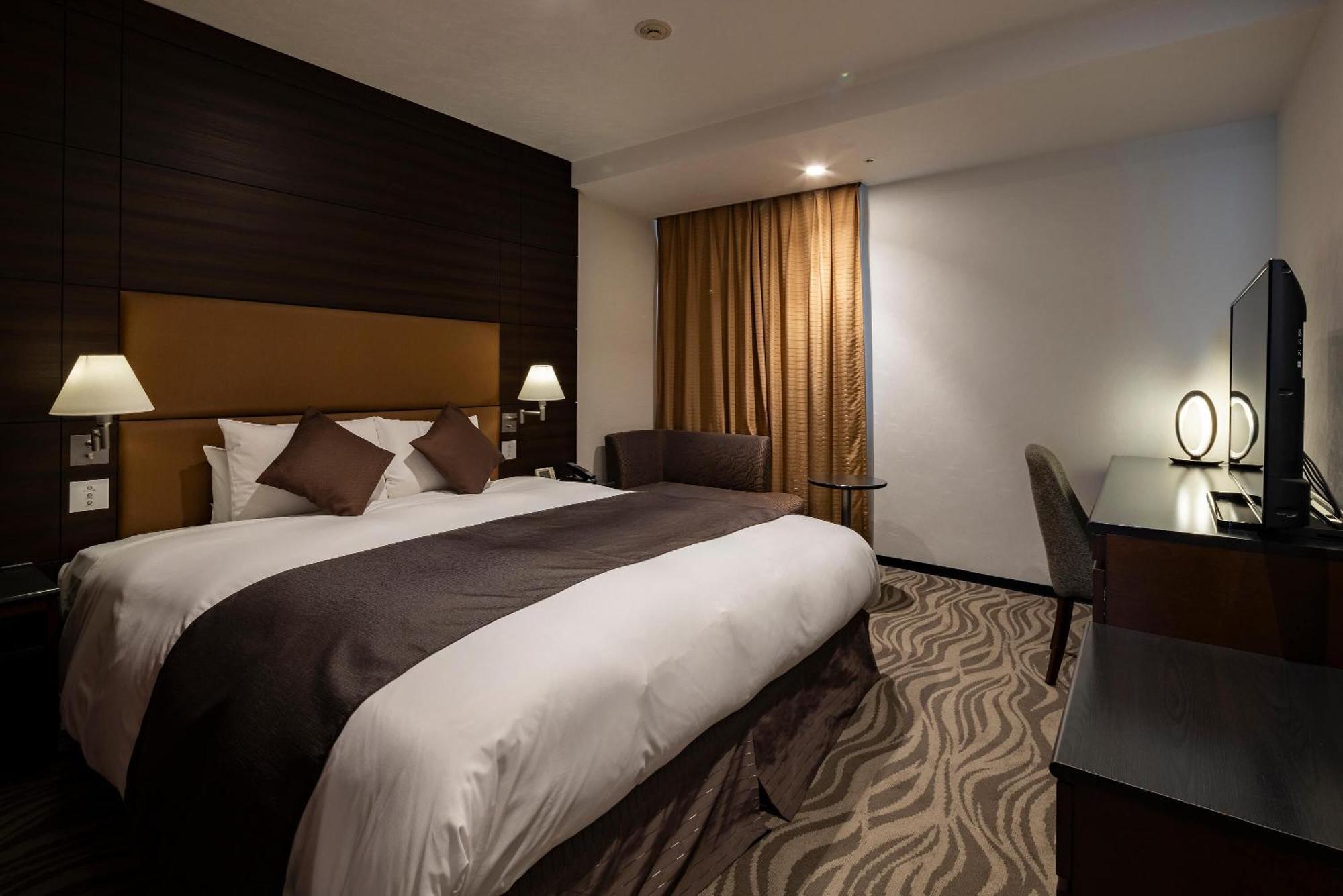 Hotel Metropolitan Takasaki Bagian luar foto