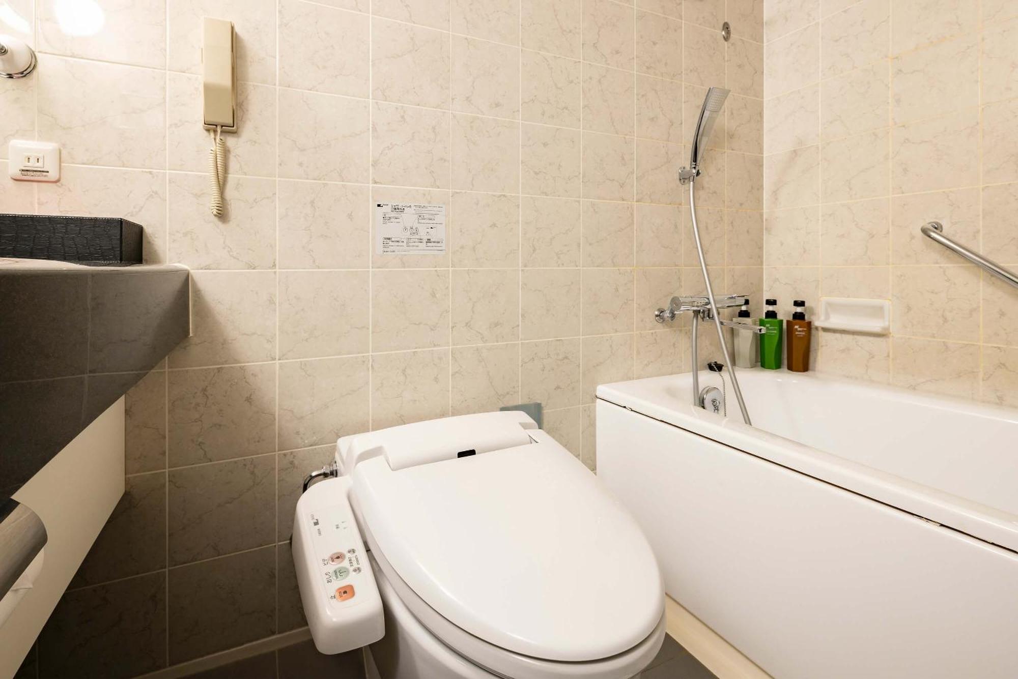 Hotel Metropolitan Takasaki Bagian luar foto