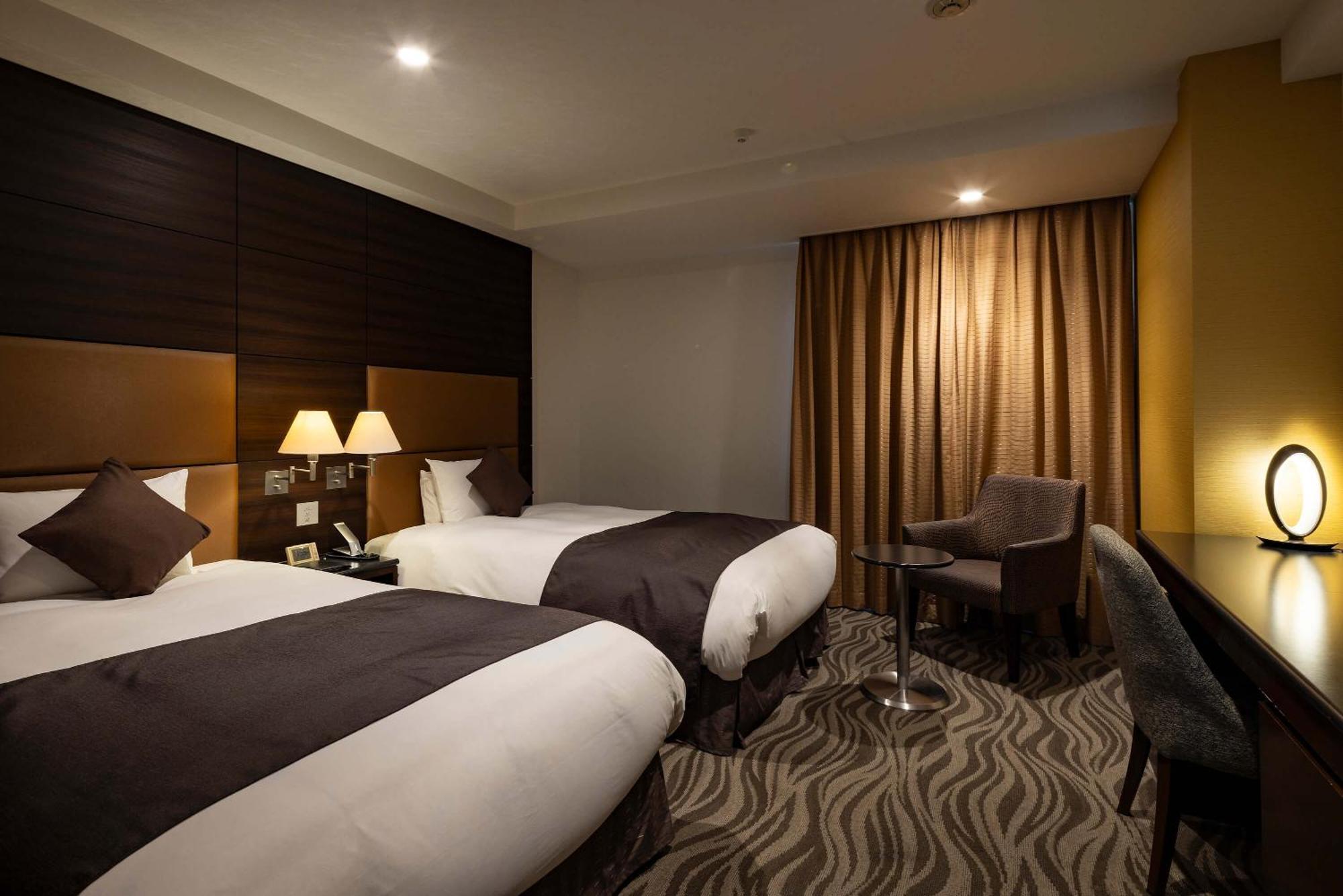 Hotel Metropolitan Takasaki Bagian luar foto
