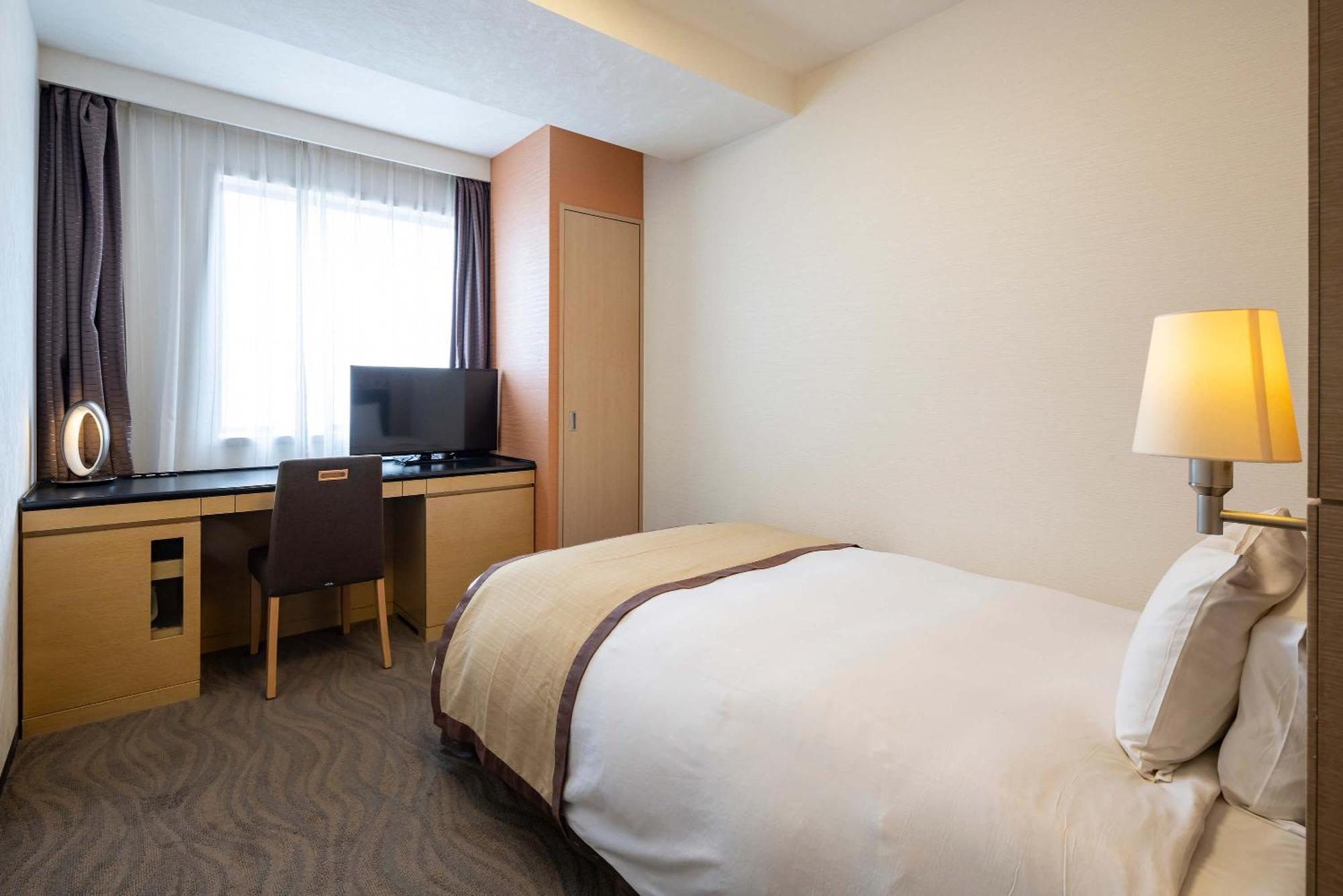 Hotel Metropolitan Takasaki Bagian luar foto