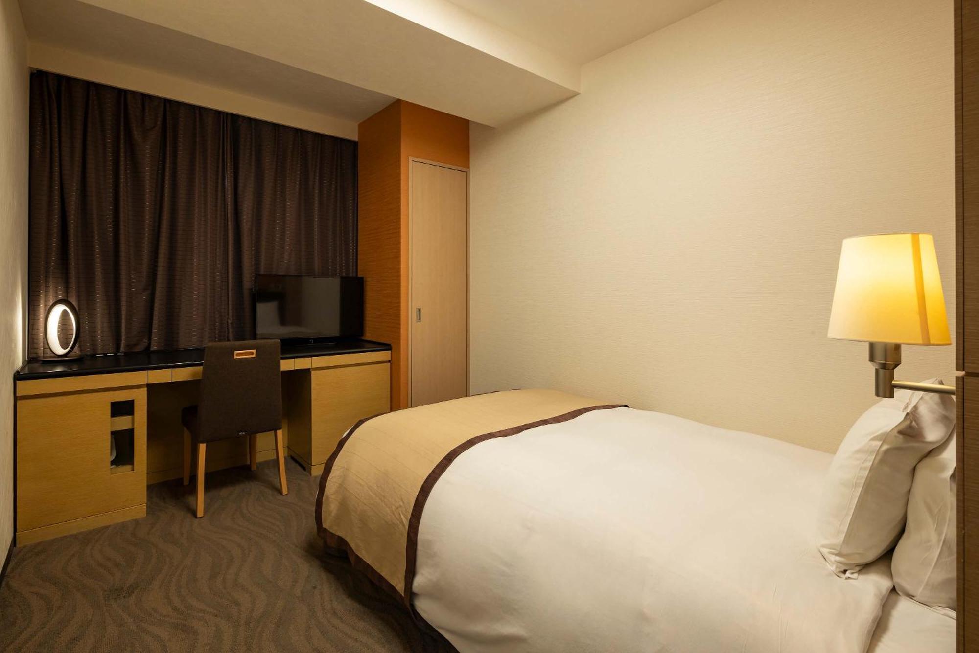 Hotel Metropolitan Takasaki Bagian luar foto