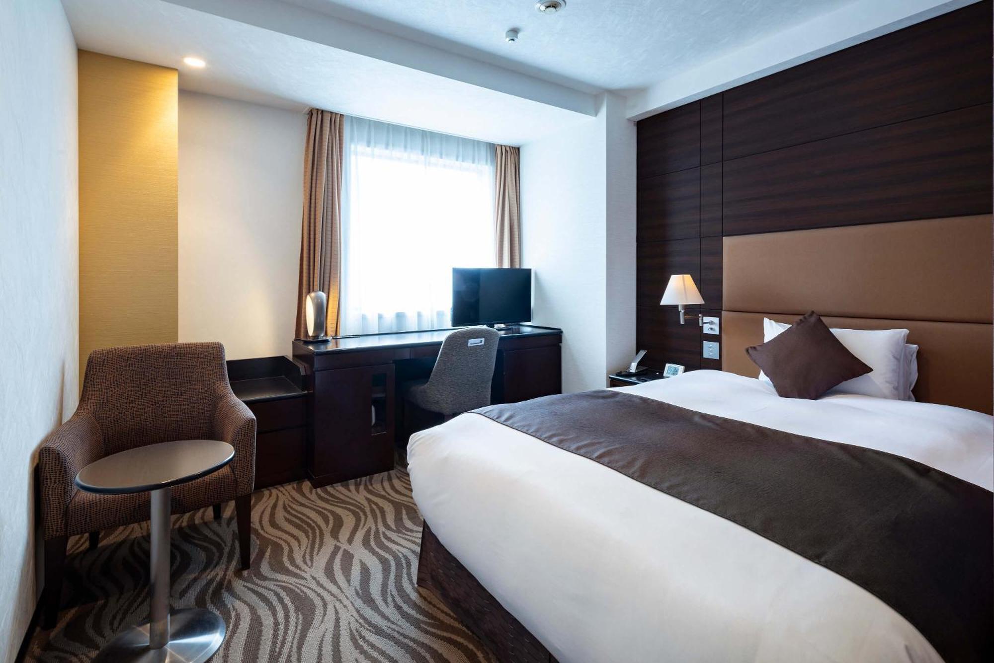 Hotel Metropolitan Takasaki Bagian luar foto