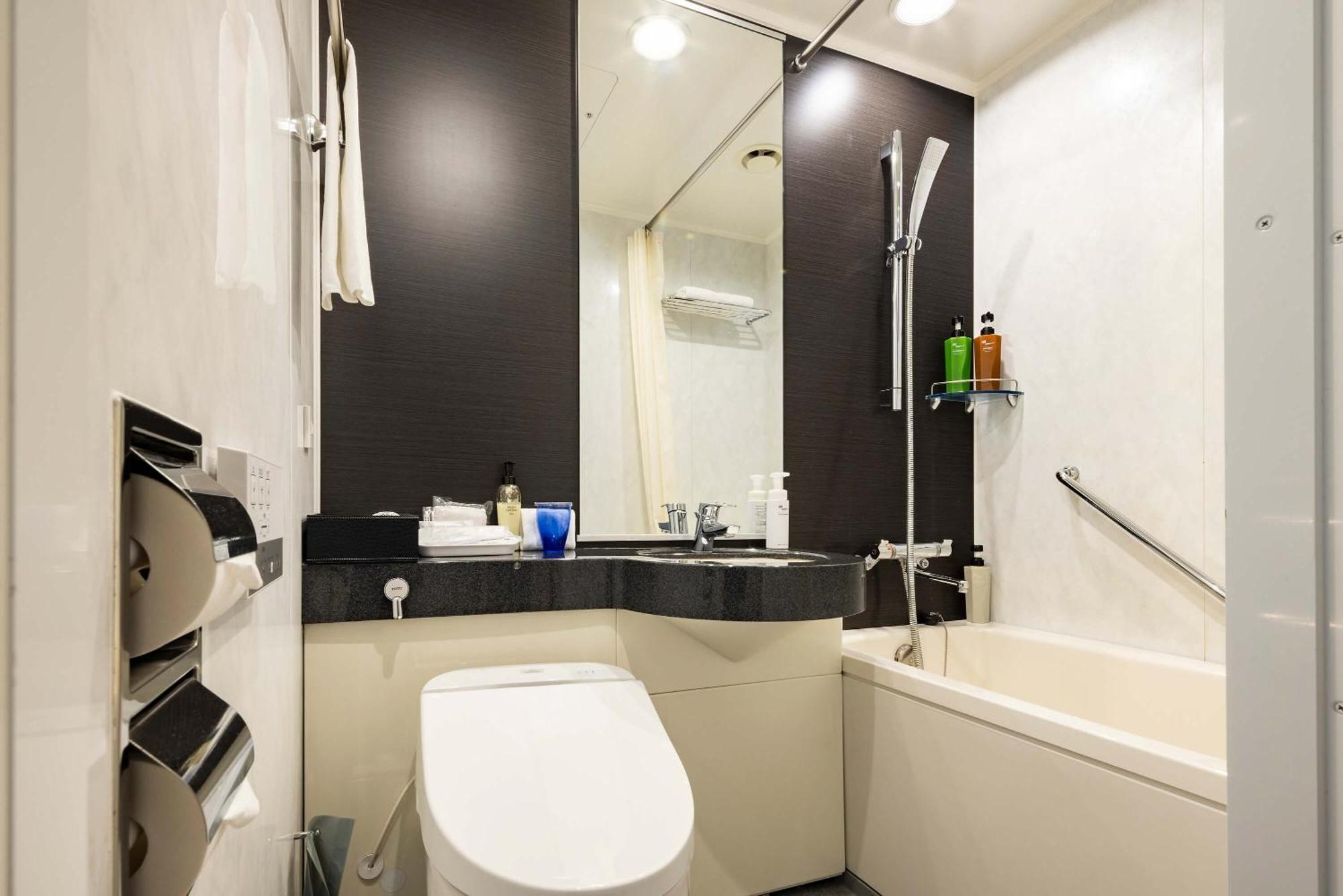 Hotel Metropolitan Takasaki Bagian luar foto