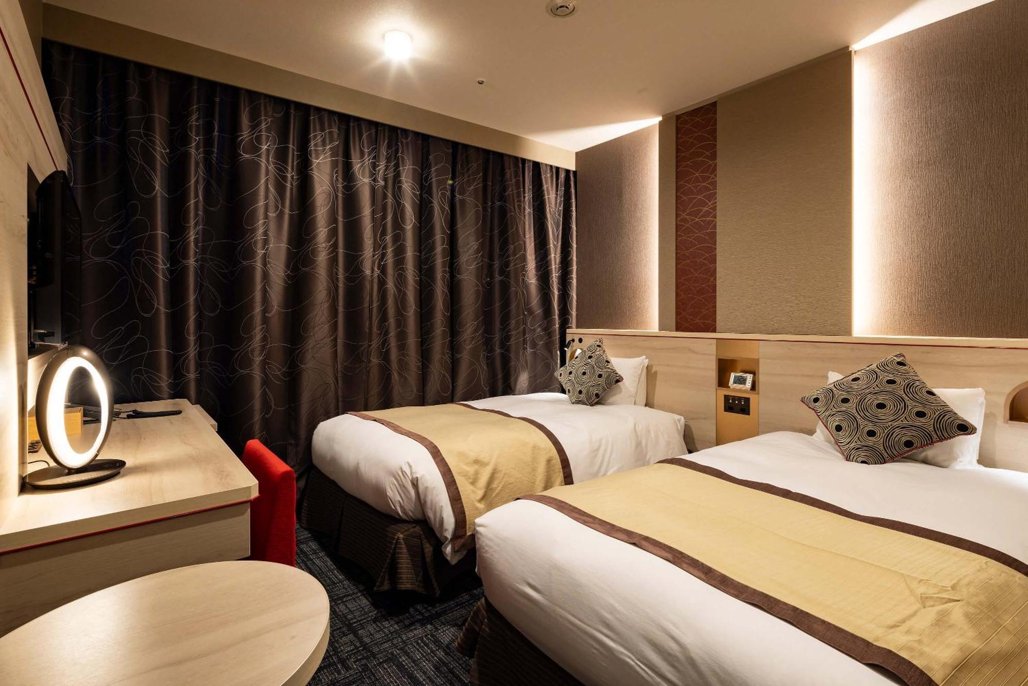 Hotel Metropolitan Takasaki Bagian luar foto