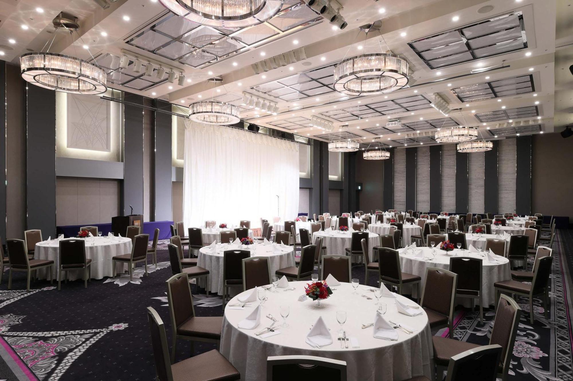 Hotel Metropolitan Takasaki Bagian luar foto