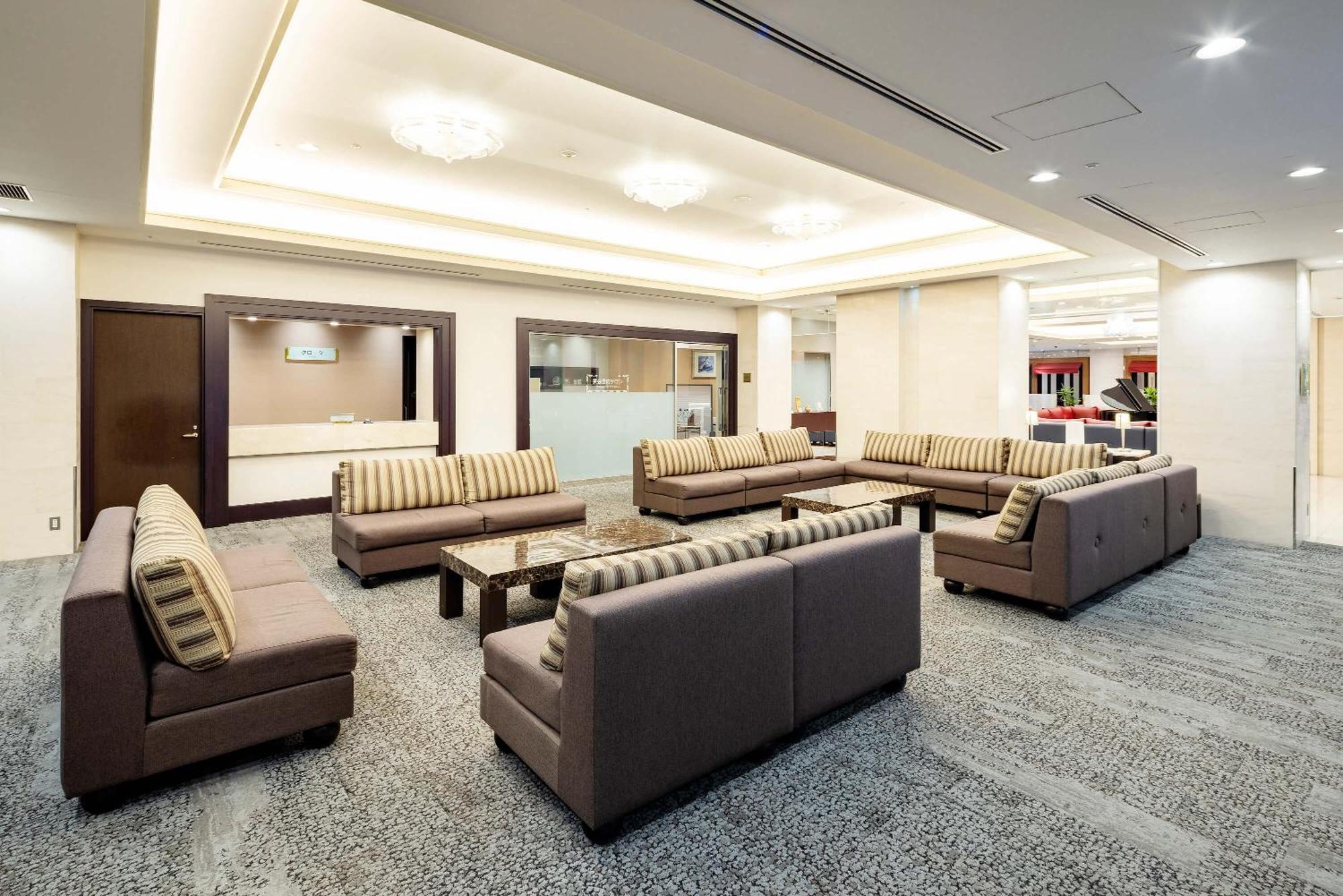 Hotel Metropolitan Takasaki Bagian luar foto